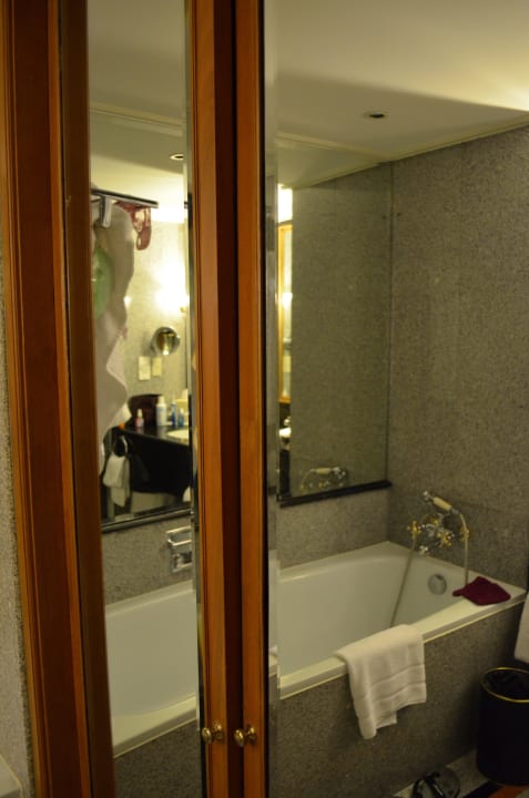 Hotel Swissotel Nai Lert Park Movenpick BDMS Wellness Resort Bangkok