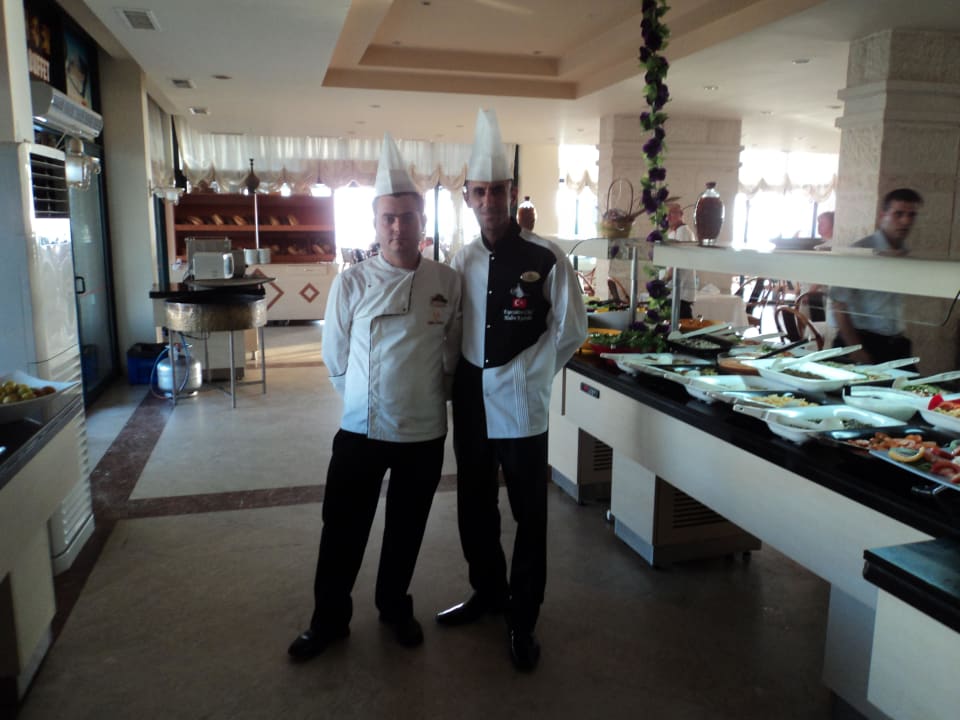 Top Küchenchef und Koch Aska Hotel Just in Beach