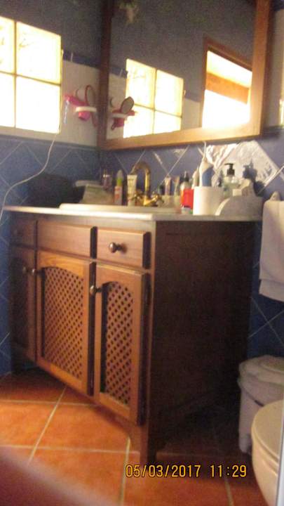 Kleines blaues Bad im OG (Waschtisch) Finca Cas Pec