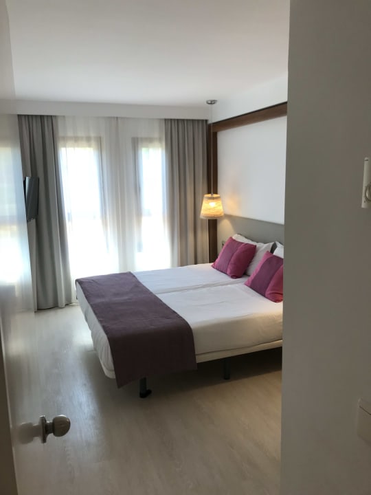 Schlafzimmer Insotel Club Tarida Playa