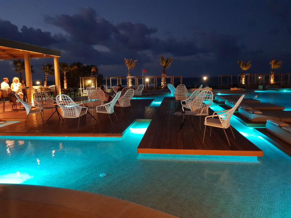 Pool SENSEANA Sea Side Resort & Aquadventure