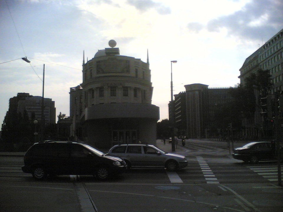 Centro Urania accanto hotel Aparthotel Adagio Vienna City