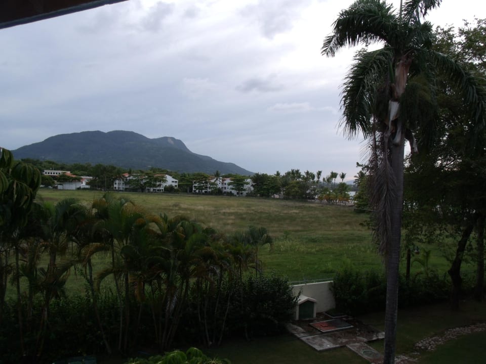 Berg Grand Paradise Playa Dorada