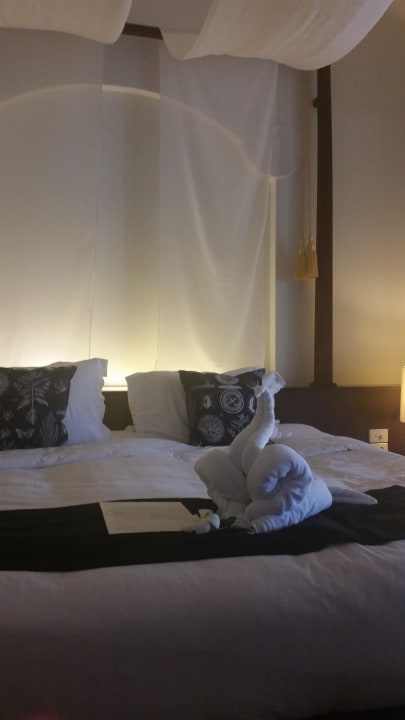 Bett Pavilion Samui Villas & Resort