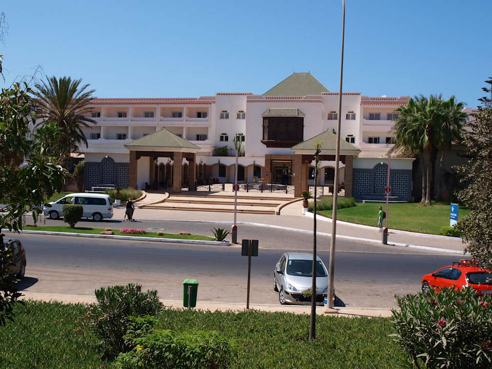 Hauptgebäude/Eingang Iberostar Waves Founty Beach