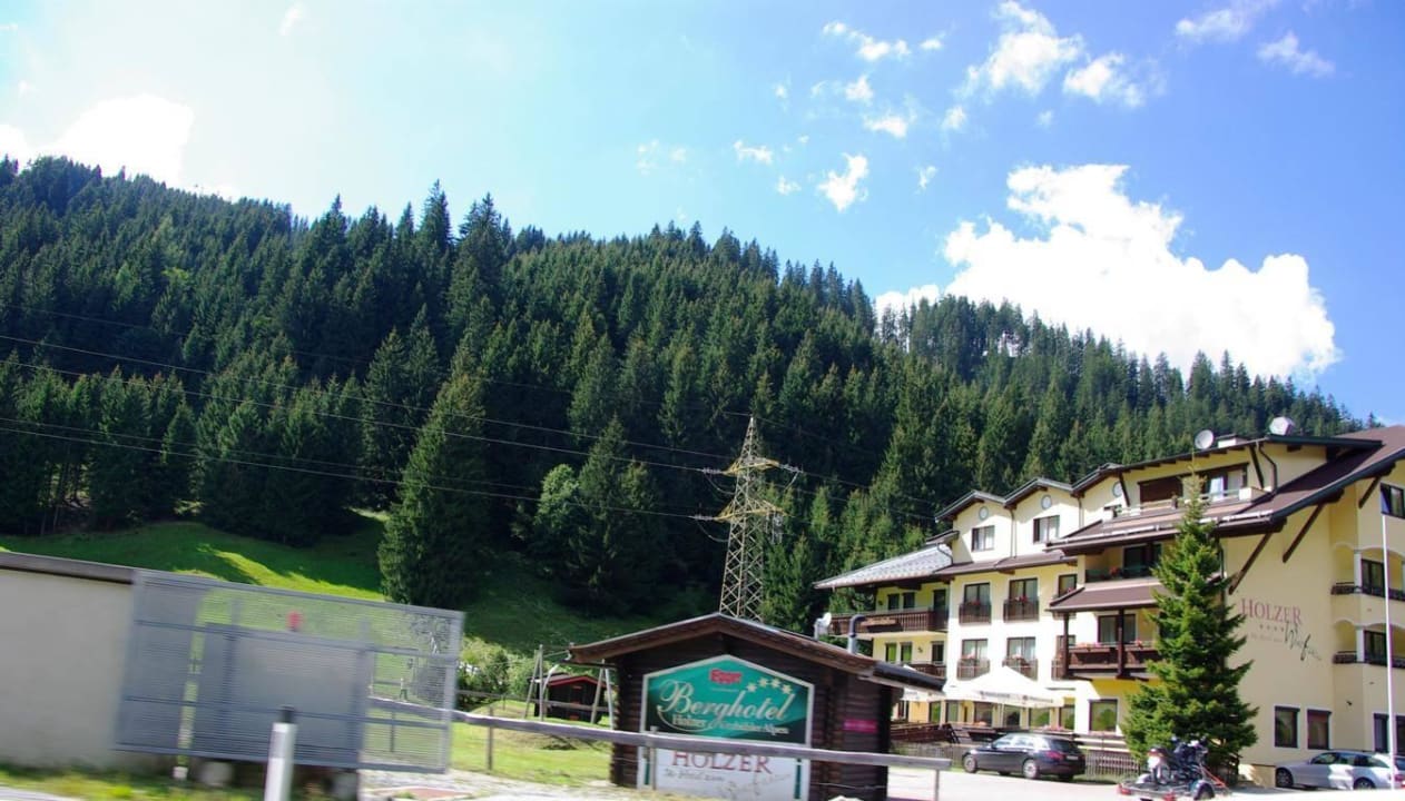 Beste Lage das Hotel am Pass Thurn Berghotel Holzer