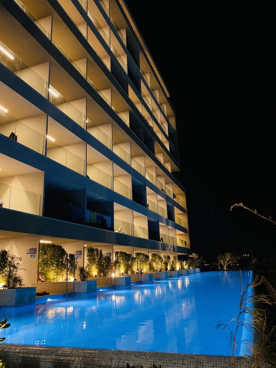 Pool Amada Colossos Resort