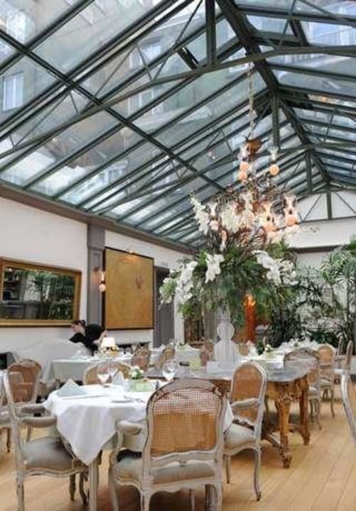 Salle petit-déjeuner Hotel Manos Premier