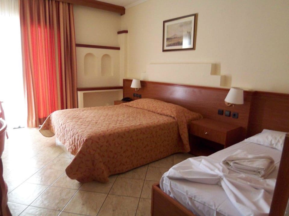 Zimmer mit Doppel- und Einzelbett Blue Dolphin Resort Hotel