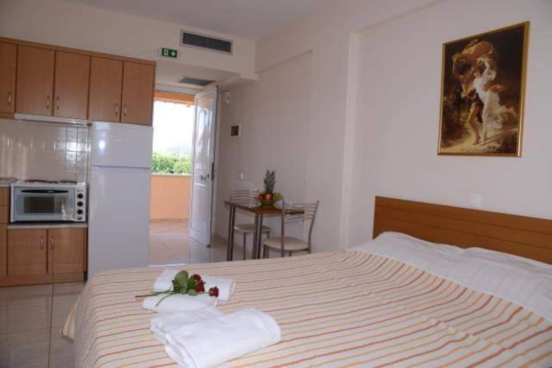 Studio for 2 people Hotel Maria's Filoxenia Suites