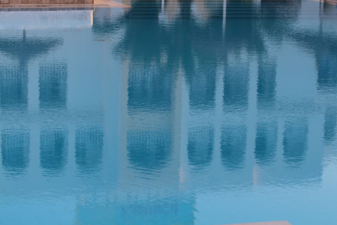 Spiegelbild Hotel Calimera Yati Beach