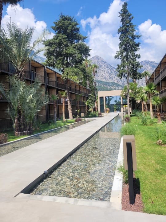 Gartenanlage Balmy Beach Resort Kemer