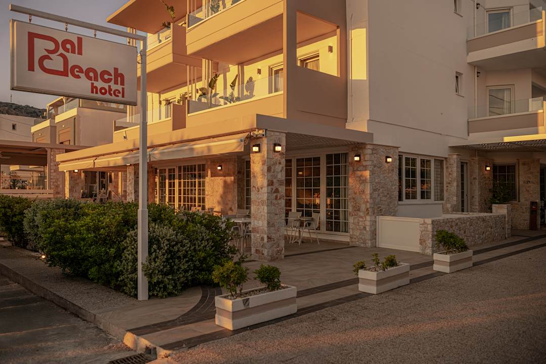 Außenansicht Hotel Pal Beach