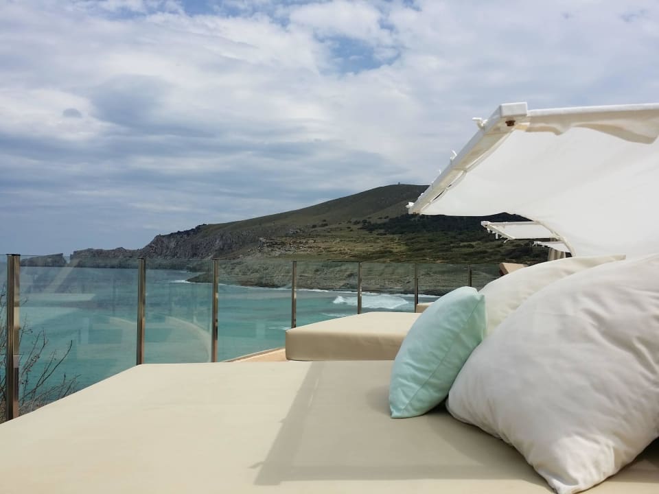 Ruhezone mit perfektzem Ausblick Zafiro Cala Mesquida