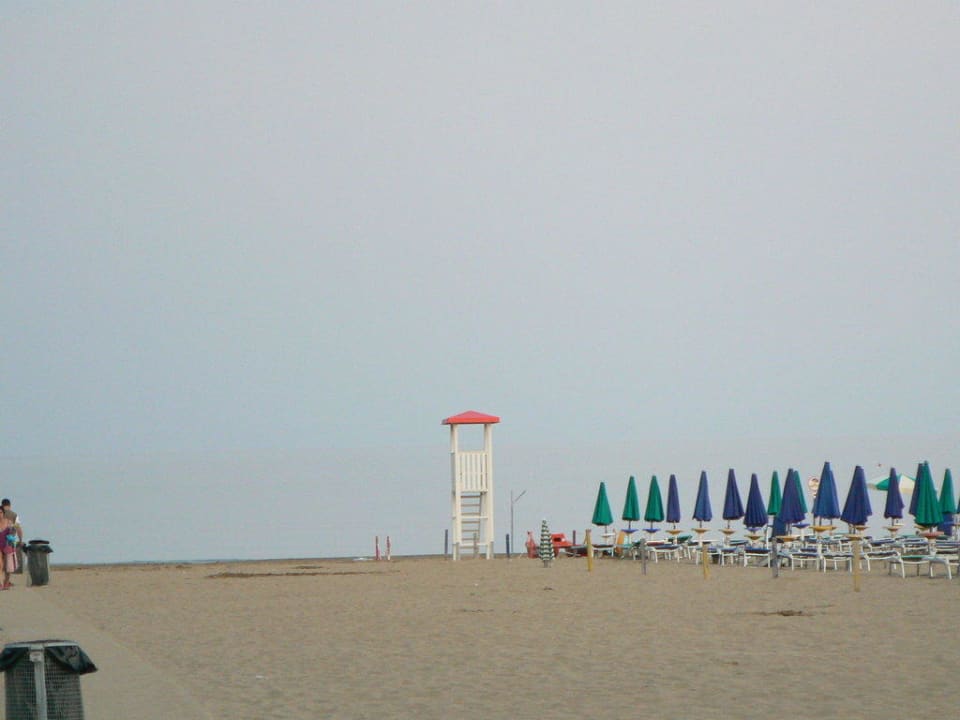 Strand Hotel American