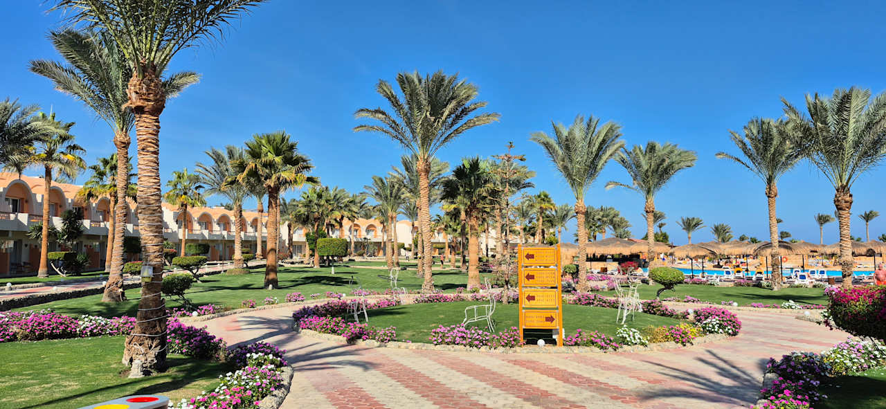 Gartenanlage Three Corners Sea Beach Resort