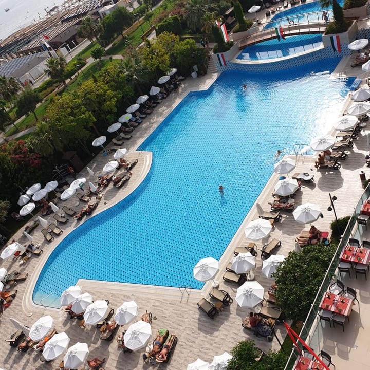 Pool Commodore Elite Suites & Spa - Adults only