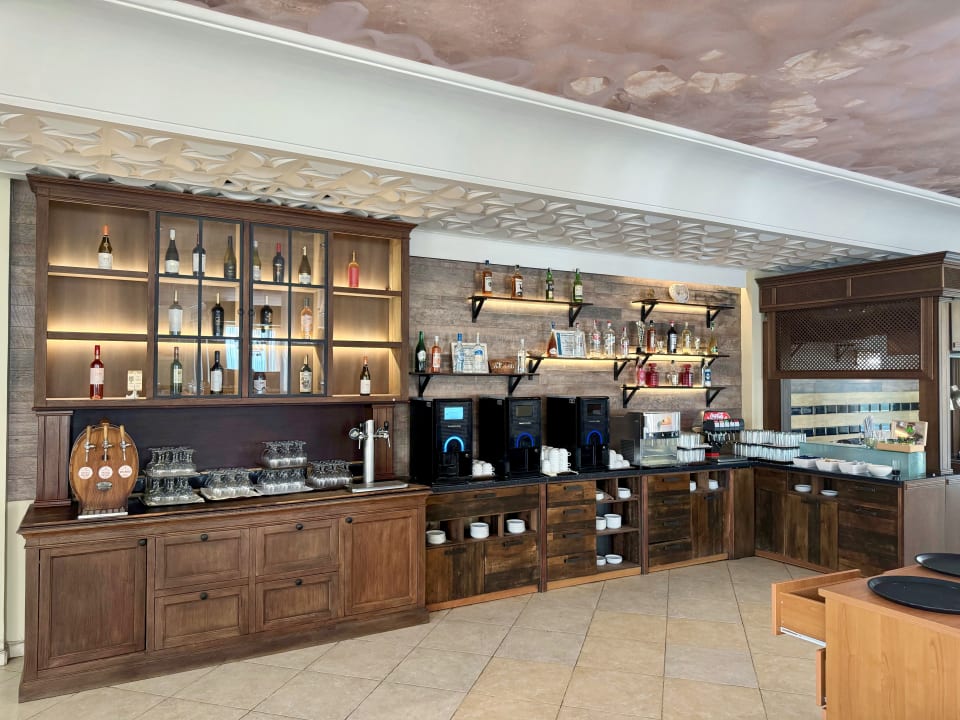 Gastro Hotel Palace, Sunny Day Resort