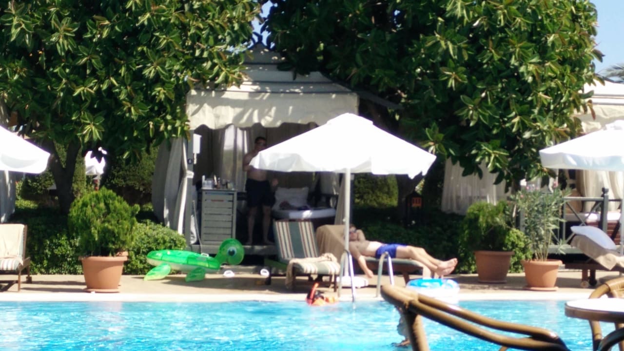 Uitzicht op paviloens Limak Lara Deluxe Hotel & Resort