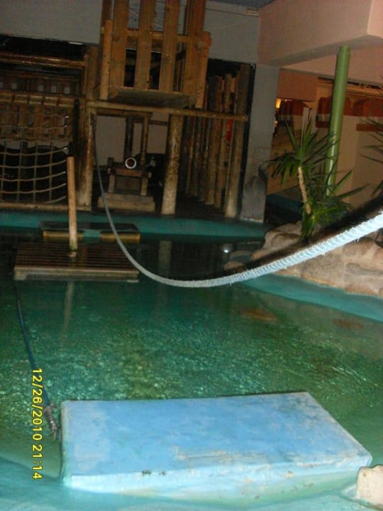 Indoor-Abenteuer-Spielplatz Ferienwohnungen Ferienpark Weissenhäuser Strand