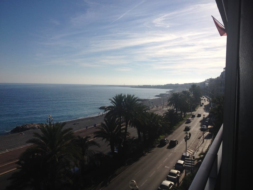 La baie des Anges vu de la chambre Adagio Nice Promenade Des Anglais