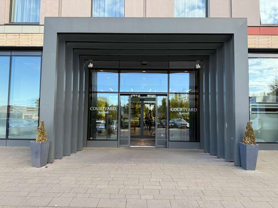 Außenansicht Courtyard by Marriott Edinburgh West