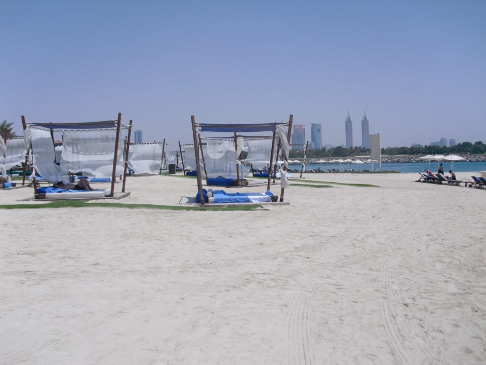 Sehr schöner Strand Rixos The Palm Hotel & Suites
