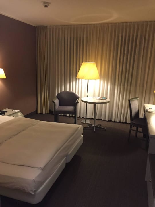 Doppelzimmer als Einzelzimmer DORMERO Hotel Dessau-Roßlau