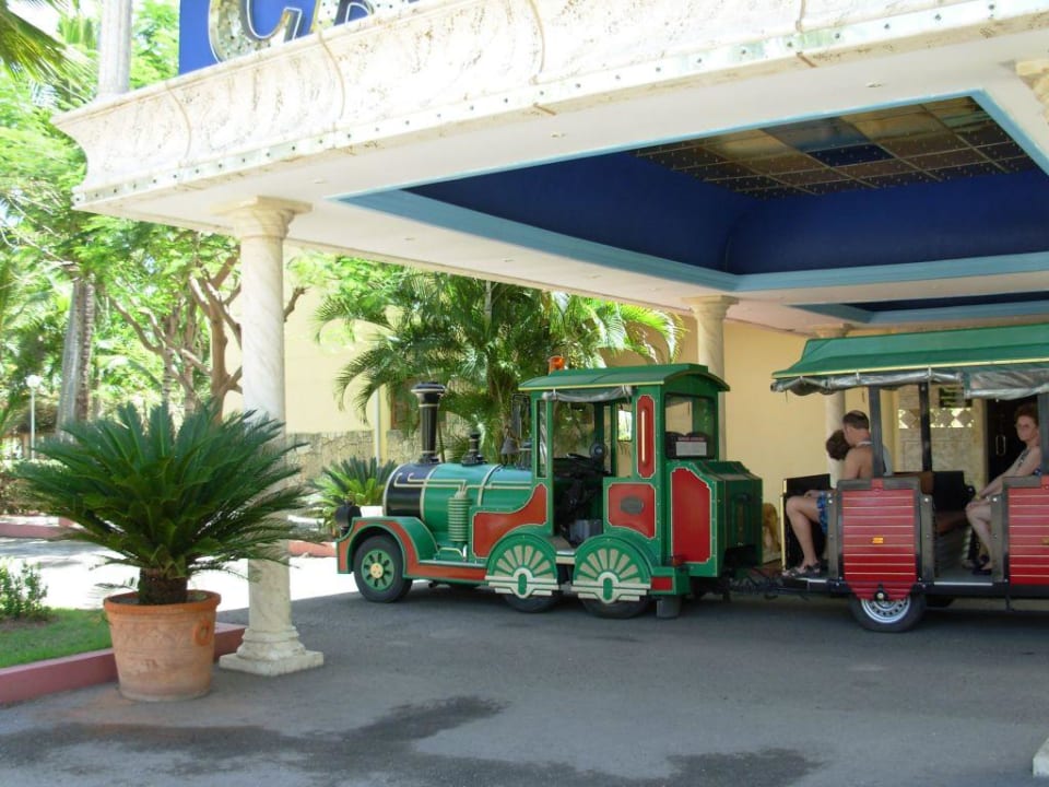 Bimmelbahn Hotel Grand Palladium Palace Resort, Spa & Casino