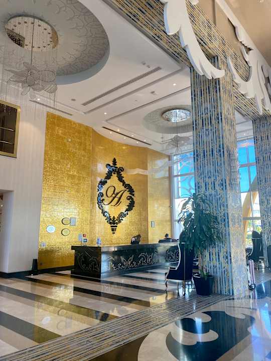 Strand Azura Deluxe Resort & Spa Hotel