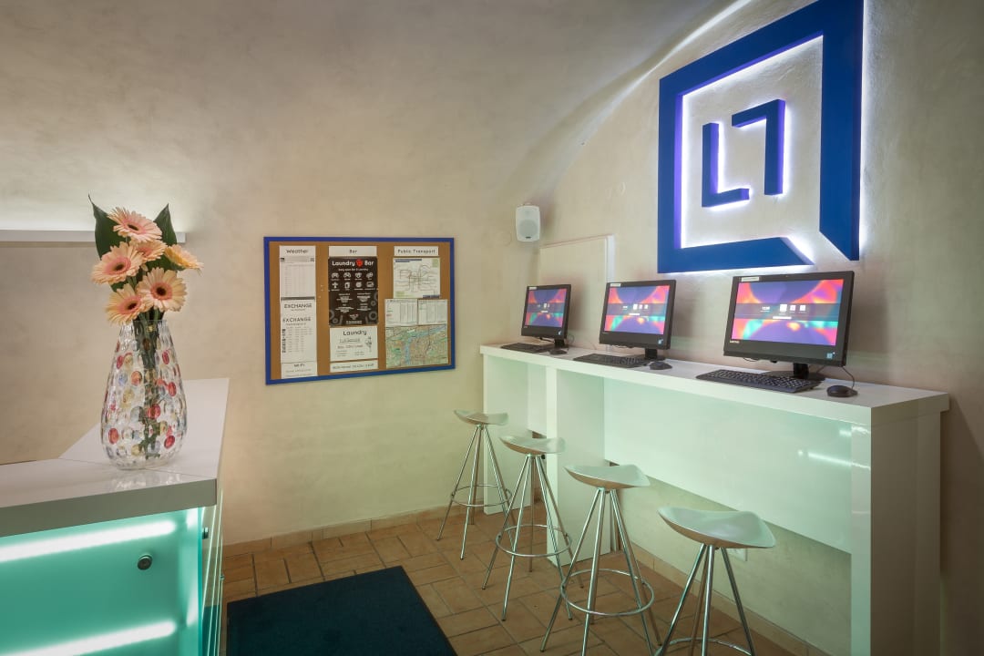 Lobby Hostel Little Quarter