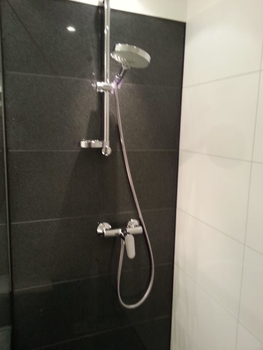Dusche Motel One München-Garching