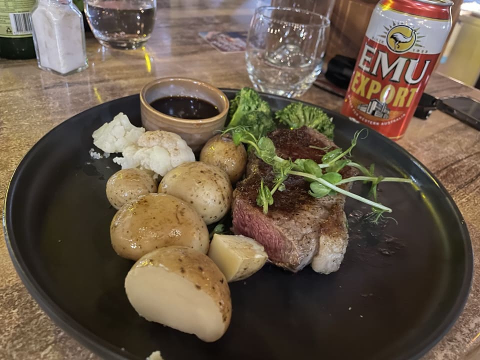 Gastro Karijini Eco Retreat