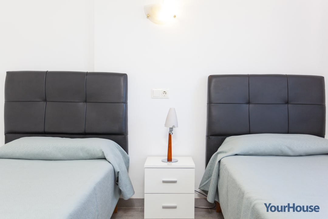 Zimmer YourHouse Acapulco Ferienwohnungen