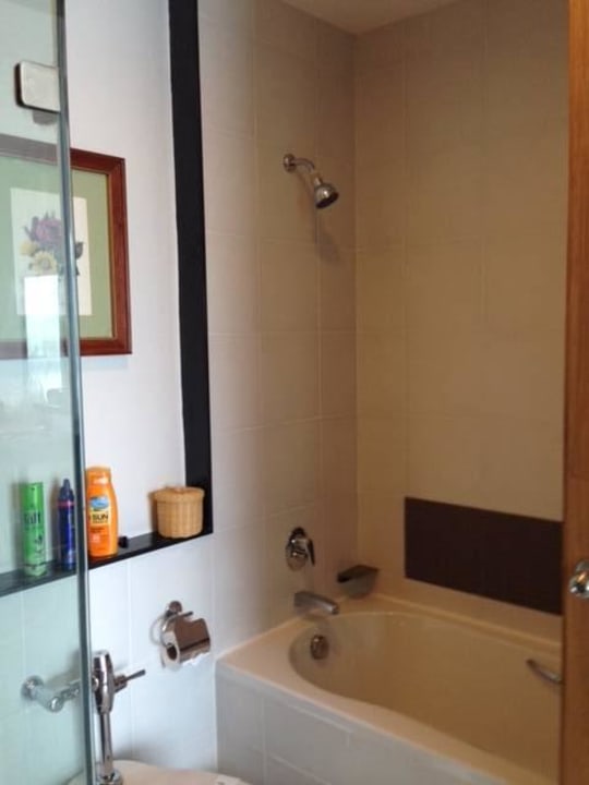 Bad mit Dusche und Wanne Kantary Beach Hotel - KHAO LAK