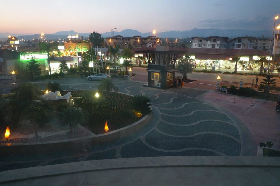 Eingang Sunis Kumköy Beach Resort Hotel & Spa