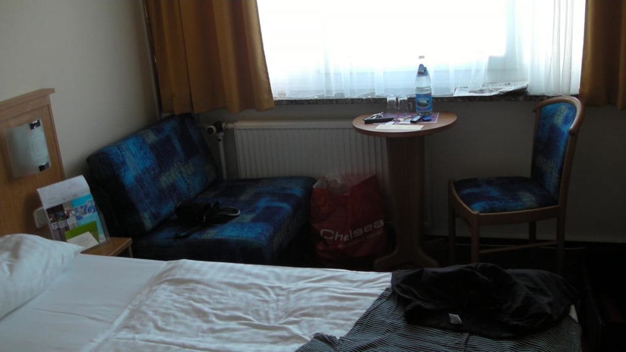 Sitzmöbel im Zimmer AHORN Hotel Am Fichtelberg