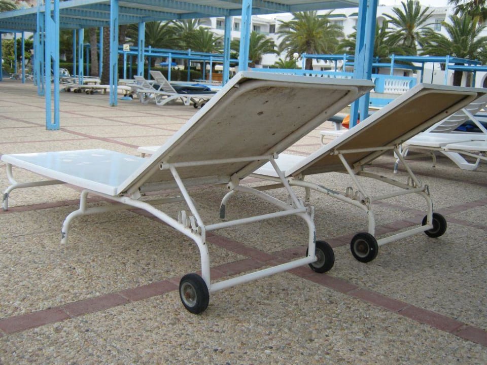 Stahlblechliegen vom Rommelfeldzug? El Mouradi Club Kantaoui