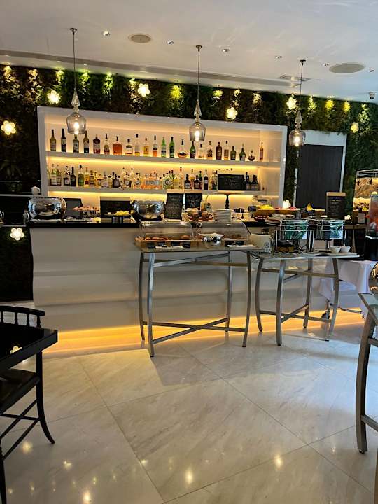 Gastro Hotel Mira Moon