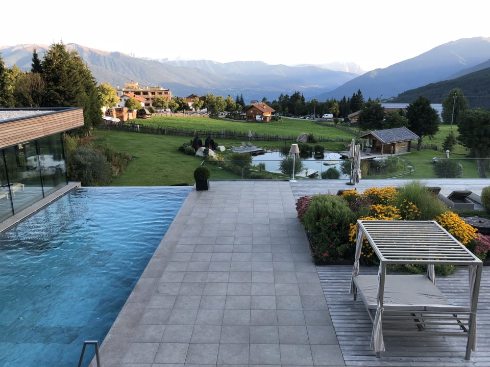 Pool SONNENBERG | Panorama Dolomites Wellbeing