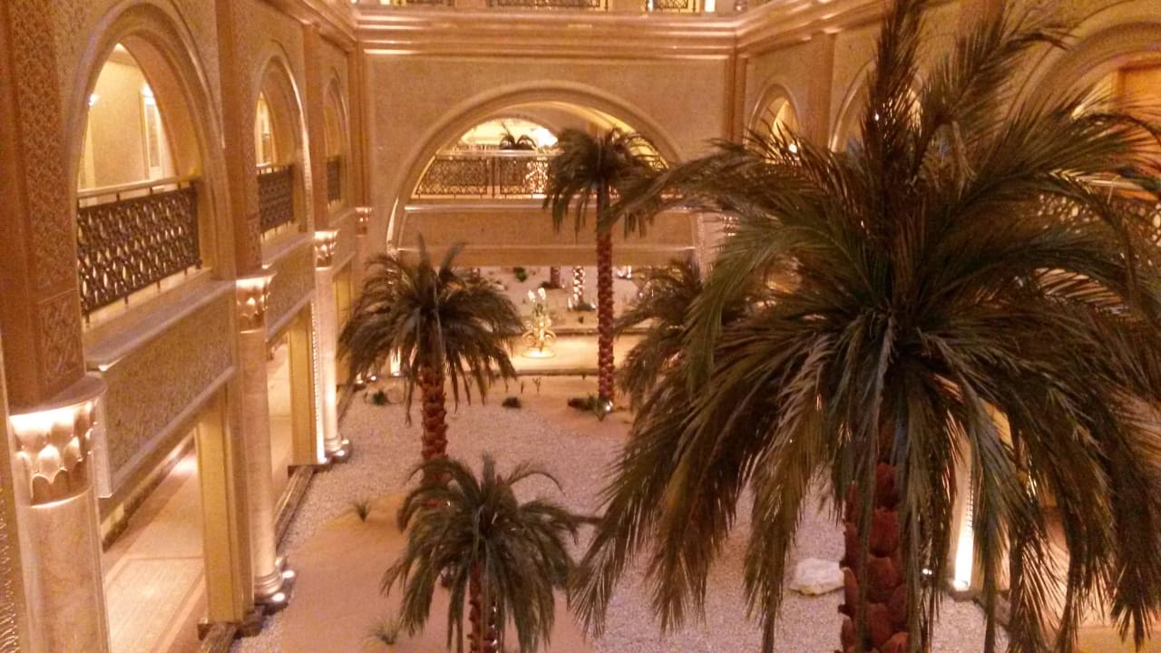 Zimmerflur zu unserem Reich Emirates Palace Mandarin Oriental