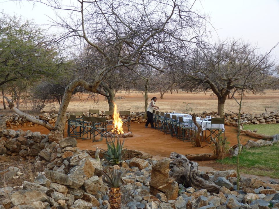 Restaurantbereich outdoor Ohange Lodge