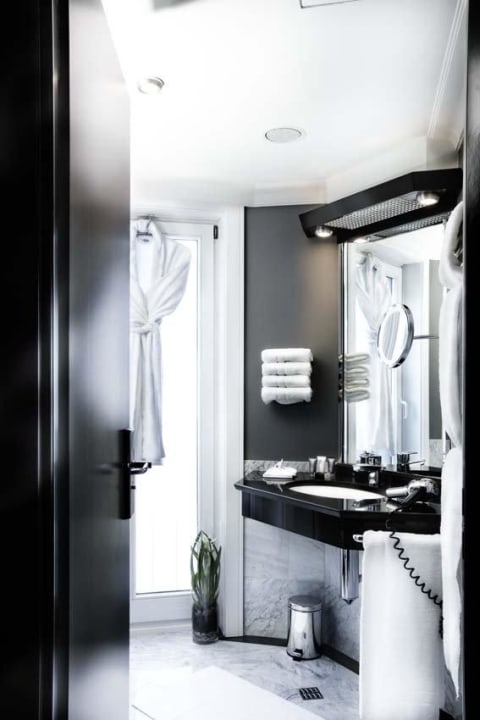 NEWBERLIN Zimmer Bad Hotel NEWBERLIN