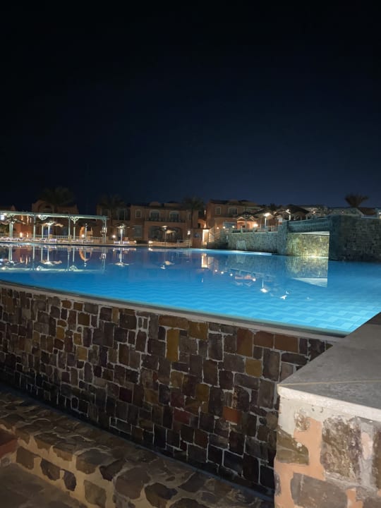 Pool Radisson Blu Resort, El Quseir