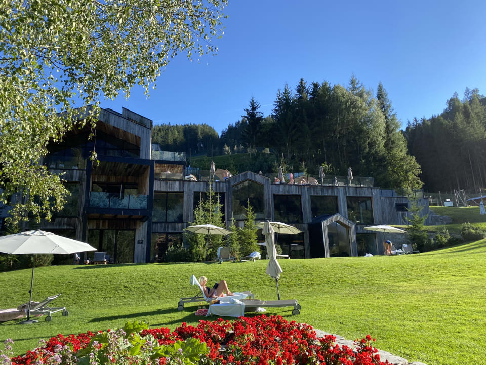 Außenansicht Naturhotel Forsthofgut