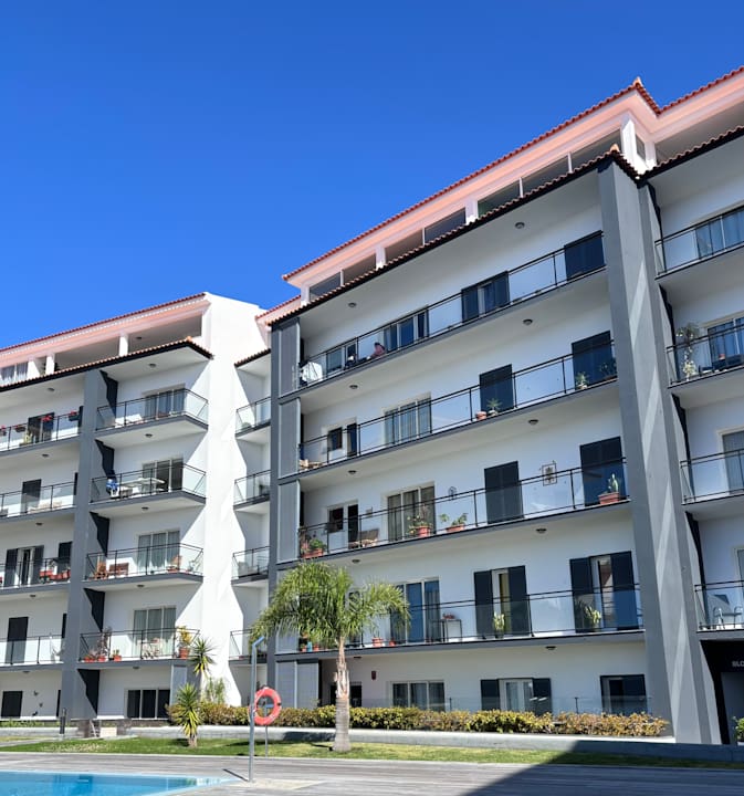 Außenansicht FLH Garajau Fantastic Ocean View with Balcony