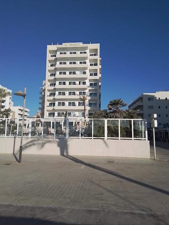 Außenansicht Sabina Hotel & Suites