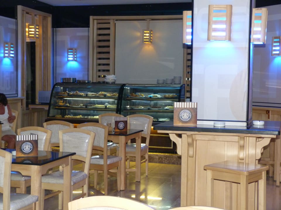 Kuchenbuffet im Columbus Pickalbatros Dana Beach Resort - Hurghada
