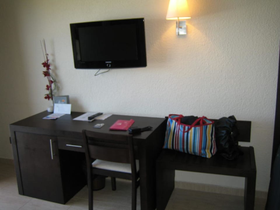 Schreibtisch & TV AluaSoul Palma