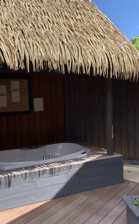 Zimmer Kuredu Island Resort & Spa